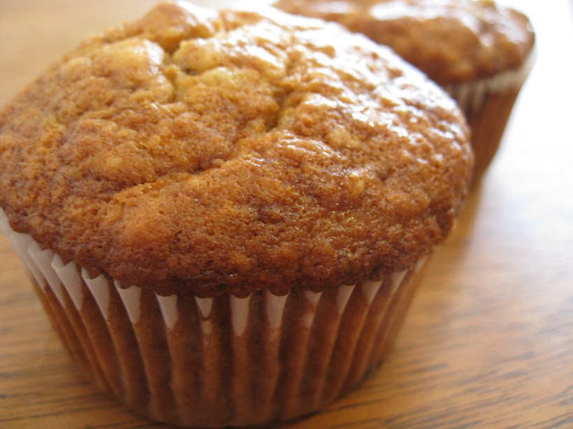 banana crumb muffin
