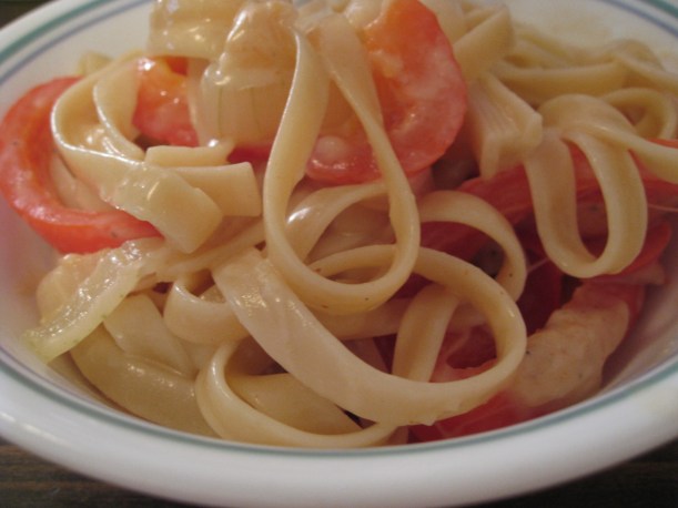 Fettucine with Sweet Pepper-Cayenne Sauce Fettucine with Sweet Pepper-Cayenne Sauce