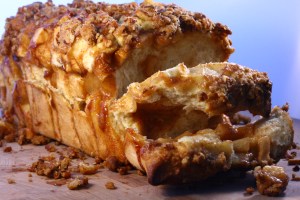 apple pie bread | doughseedough.net