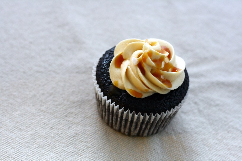Chocolate Stout Cupcakes with Salted Caramel Frosting  | doughseedough.net