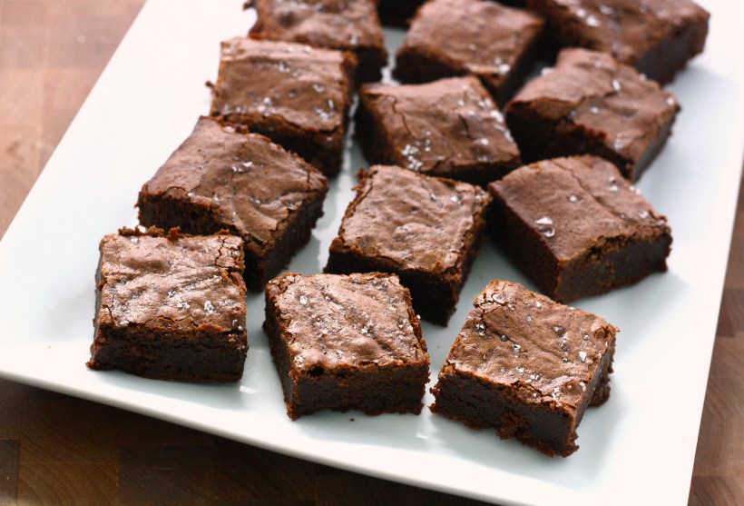 Salted Fudge Brownies | doughseedough.net