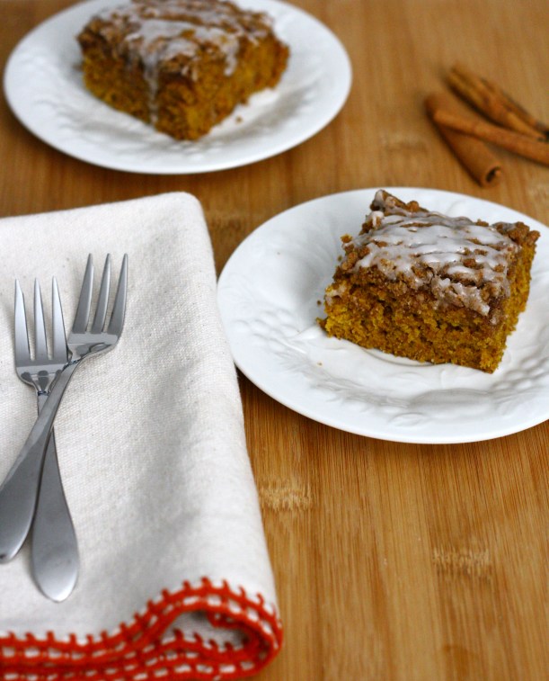 Vegan Iced Pumpkin Coffee Cake with Streusel Topping | doughseedough.net