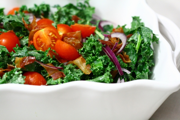 Kale BLT Salad | doughseedough.net