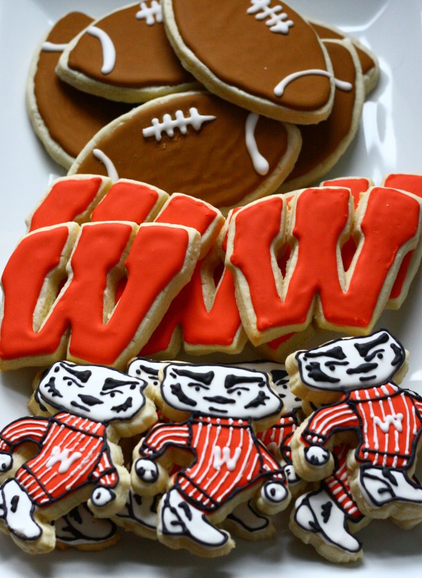 Wisconsin Badger Cookies {sugar cookie cut-outs with royal icing} | doughseedough.net