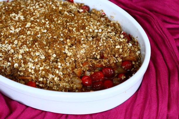 dairy free cranberry pear crisp | doughseedough.net
