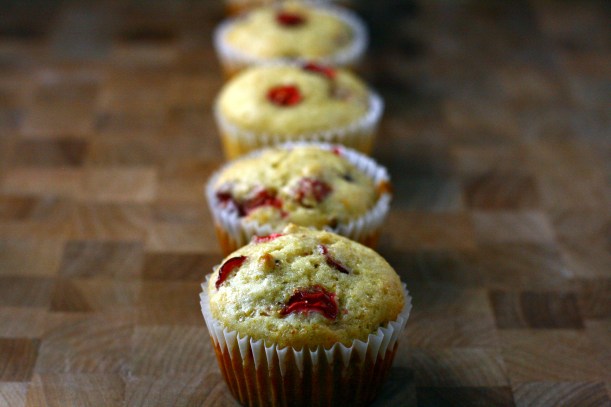 Vegan Cranberry Orange Muffins | doughseedough.net