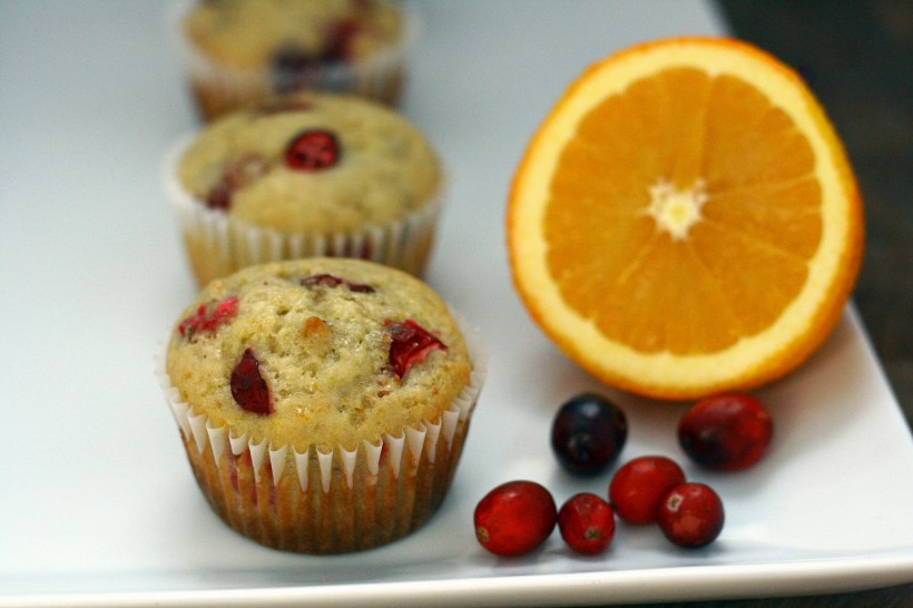 Vegan Cranberry Orange Muffins | doughseedough.net