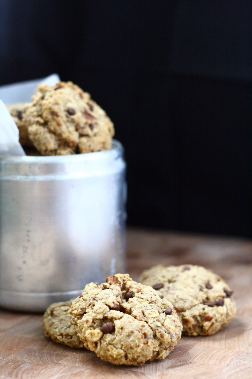 Really Freakin Awesome Vegan Oatmeal Cookies (aka Vegan Turtle Oatmeal Cookies}  | doughseedough.net