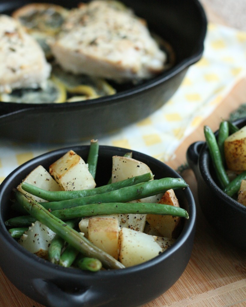 Lemon Thyme Roasted Chicken & Veggies | doughseedough.net