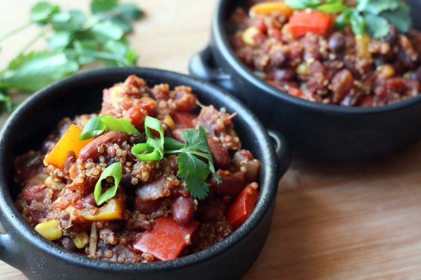 Chipotle Quinoa Chili | doughseedough.net