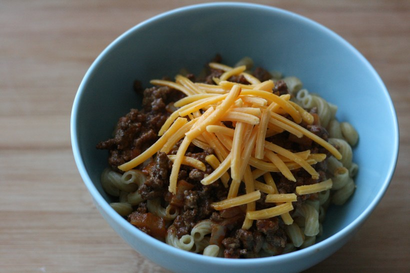 Cheeseburger Chili Mac {dairy-free adaptable} | doughseedough.net